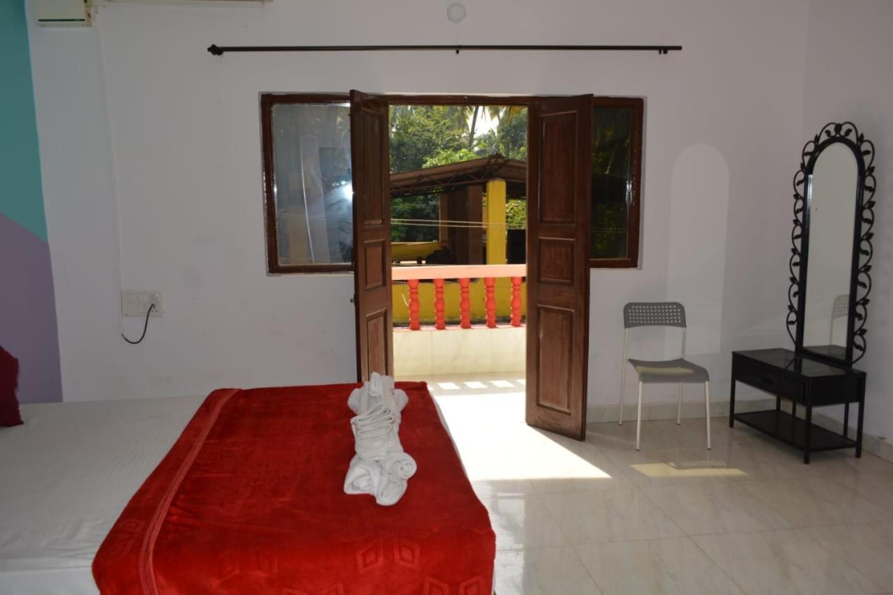 Esther Guest House Calangute Kamer foto